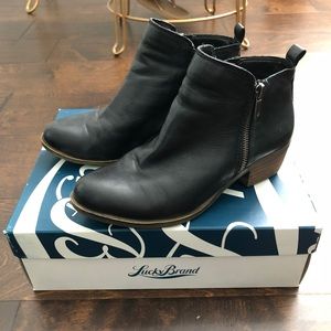 Lucky Brand booties Size 7